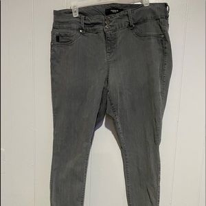 Torrid skinny jeans